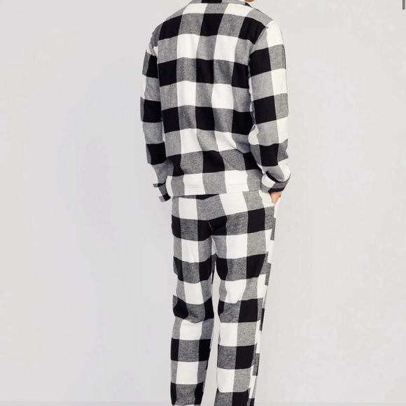 OLD NAVY Flannel Pajama Set Color: Black Buffalo SIZE Large - Picture 3 of 5